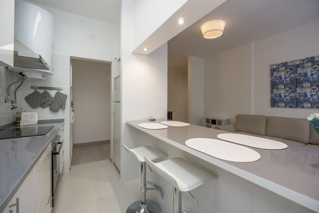 Lovely & Modern In The Center Lisbon Bagian luar foto